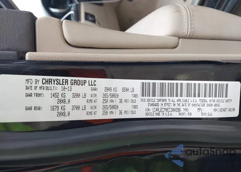 2014 Jeep Grand Cherokee Overland z USA, uszkodzony, nr VIN 1C4RJECM0EC300286